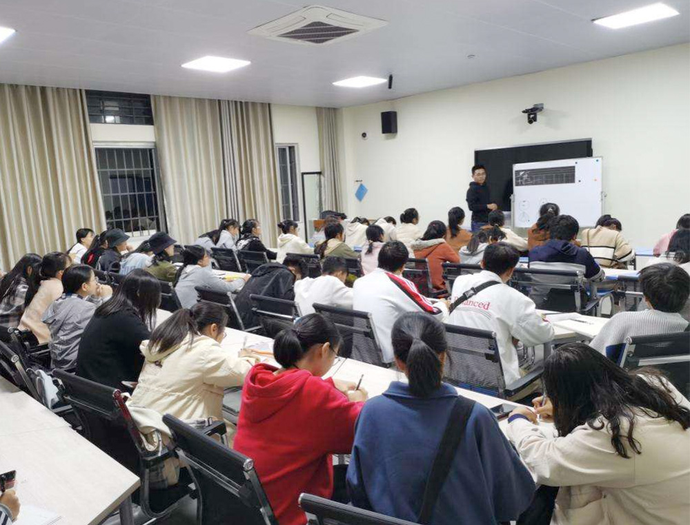关于设立人力资源考评认证管理委员会的公告